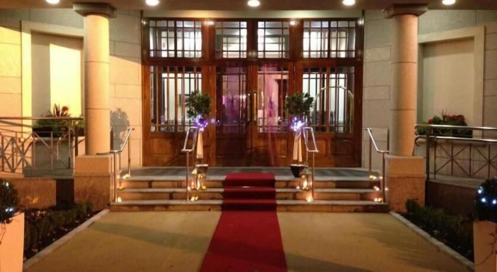 Marine Hotel 4
