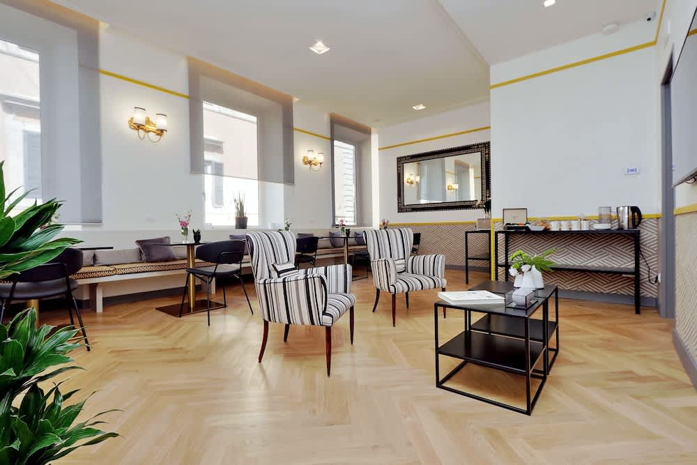 Roma Five Suites 4