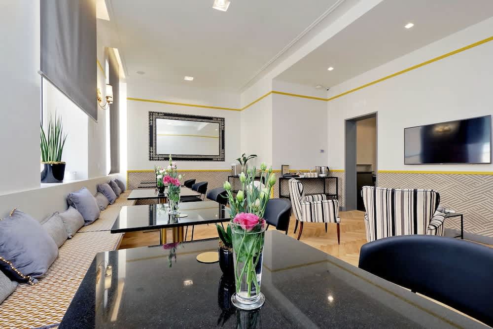 Roma Five Suites 3