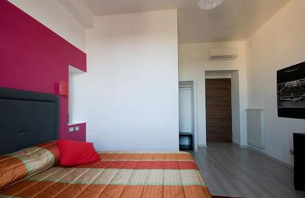 MF Hotel 3