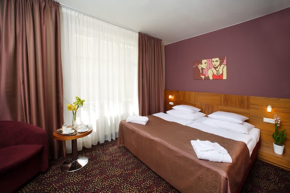1.Republic Hotel 4