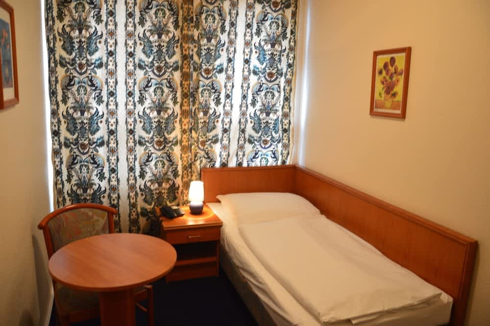 Hotel Mercedes/Centrum 5