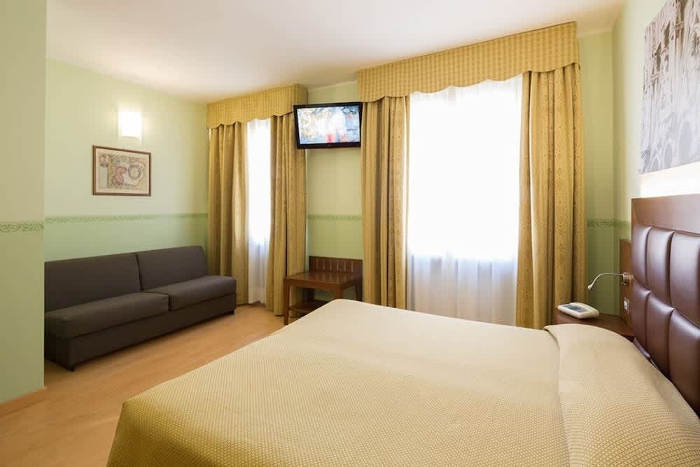 Hotel Terminus & Plaza 4