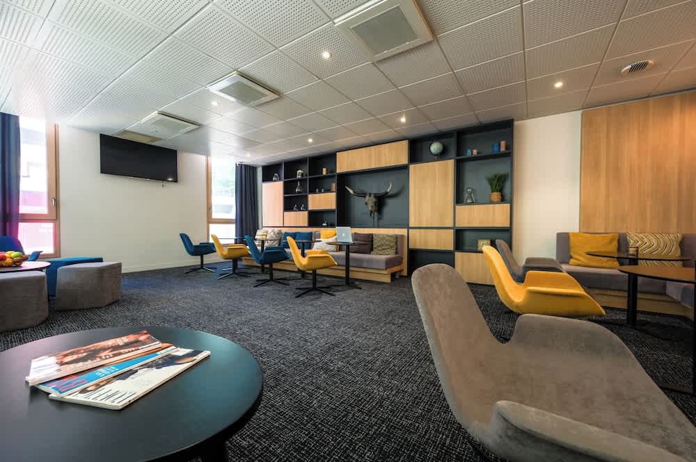 Nemea Appart Hotel So Cloud Lyon Gare Part-Dieu 3