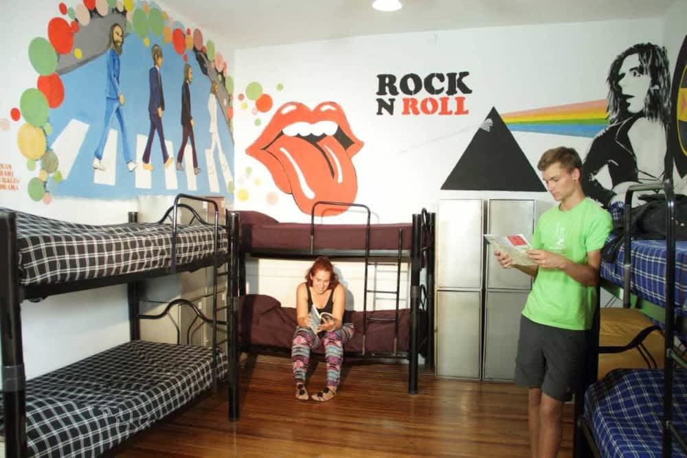Play Hostel Soho 4