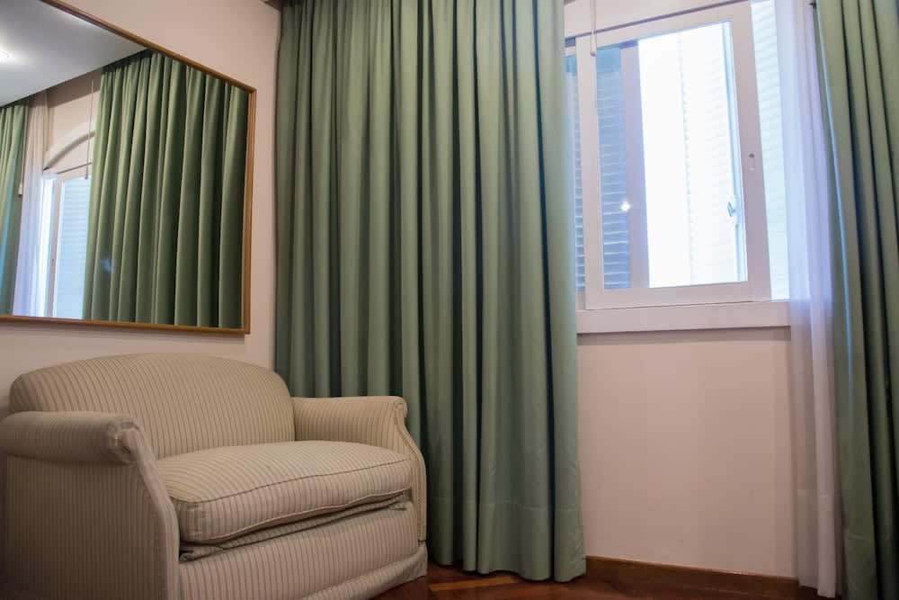 Hotel Cervantes 4