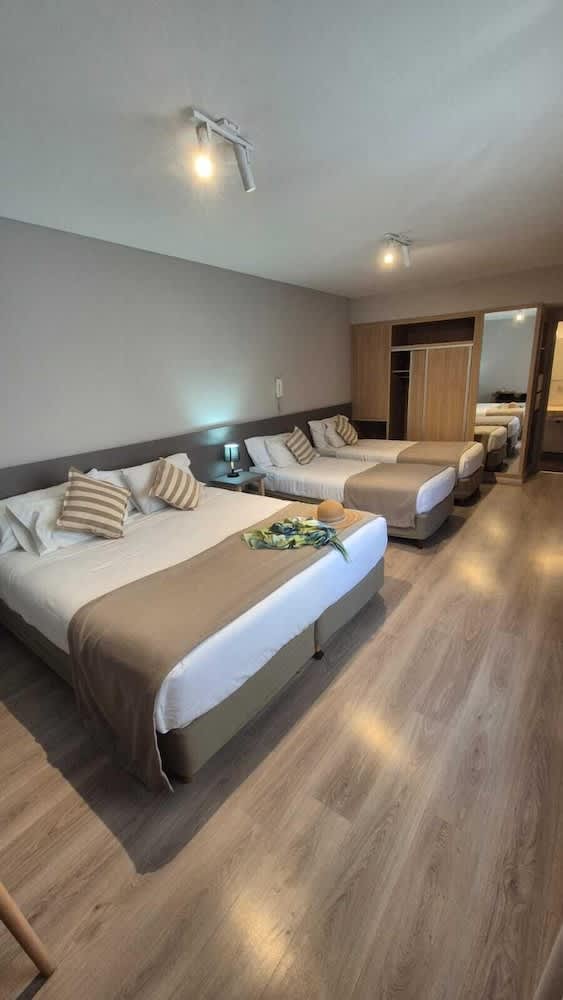 DAKAR HOTEL 4