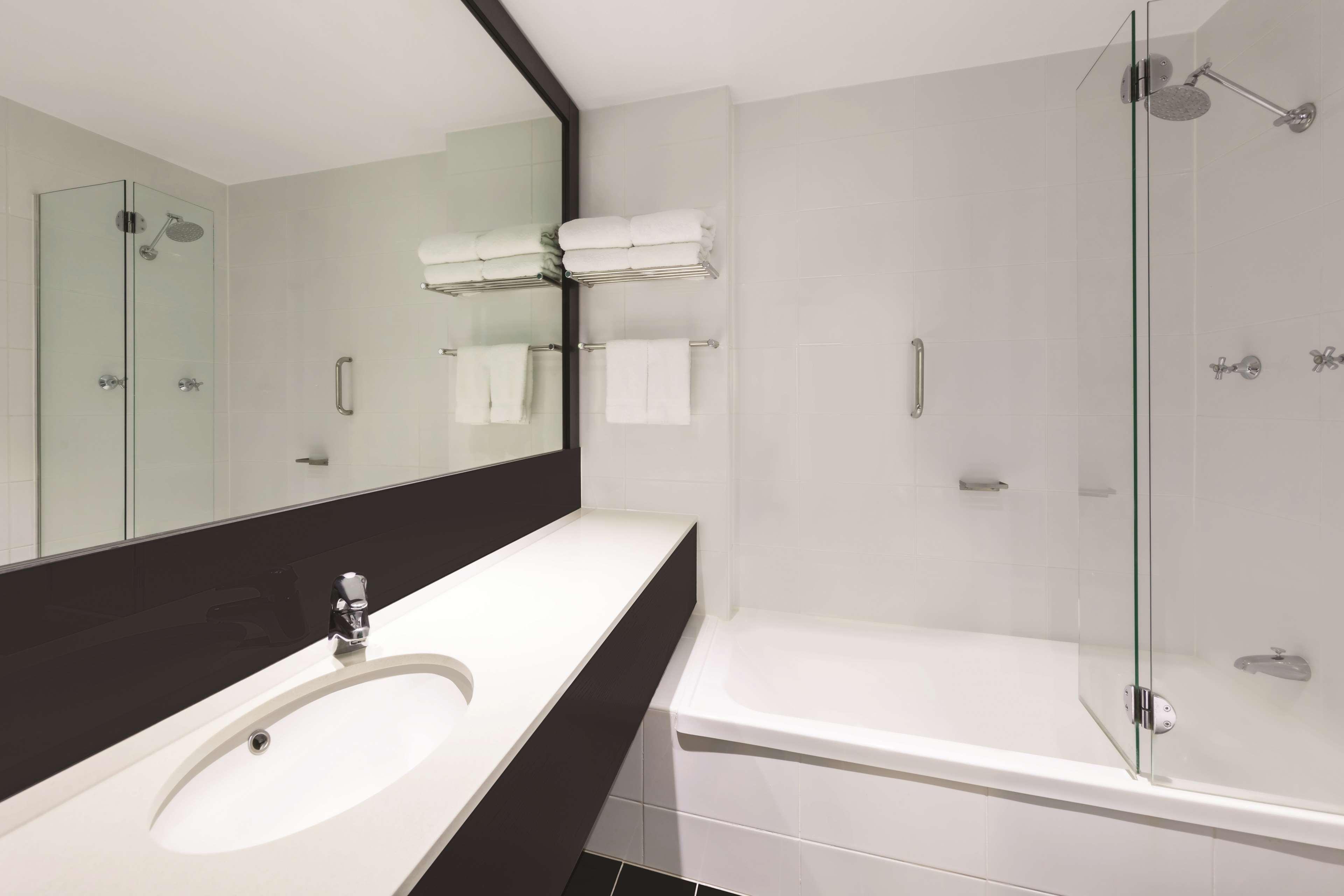 Vibe Hotel Gold Coast 3