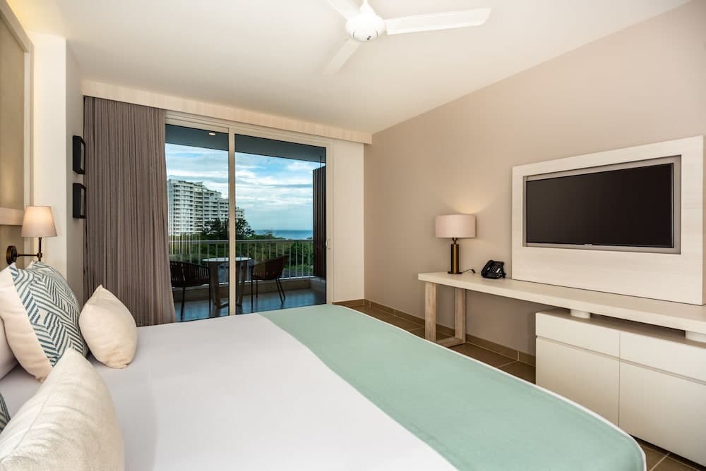 Hotel Irotama Lago 5