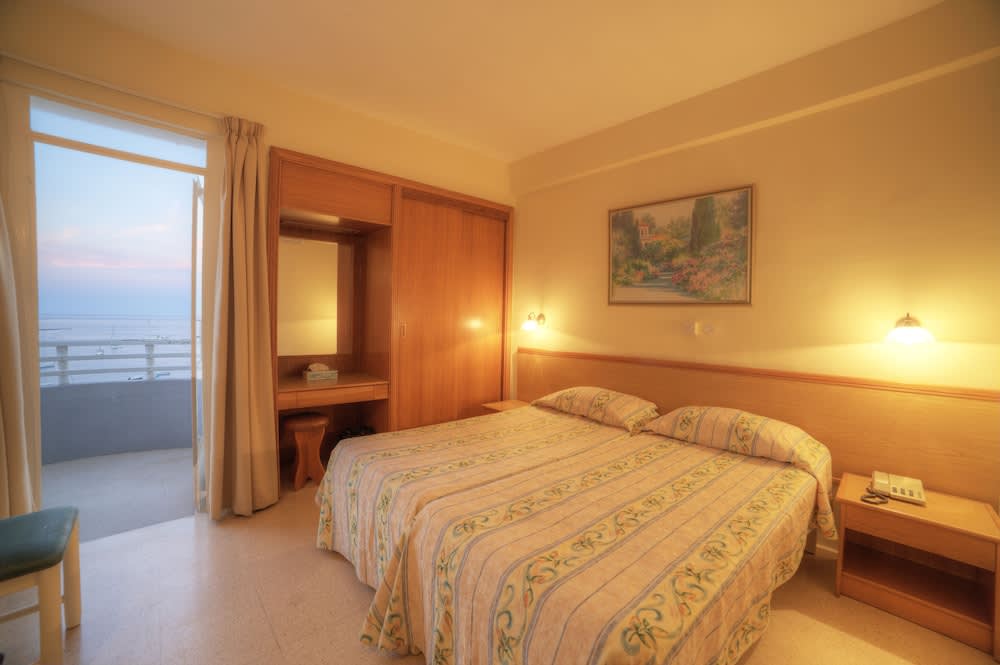 Ambassador Hotel 4