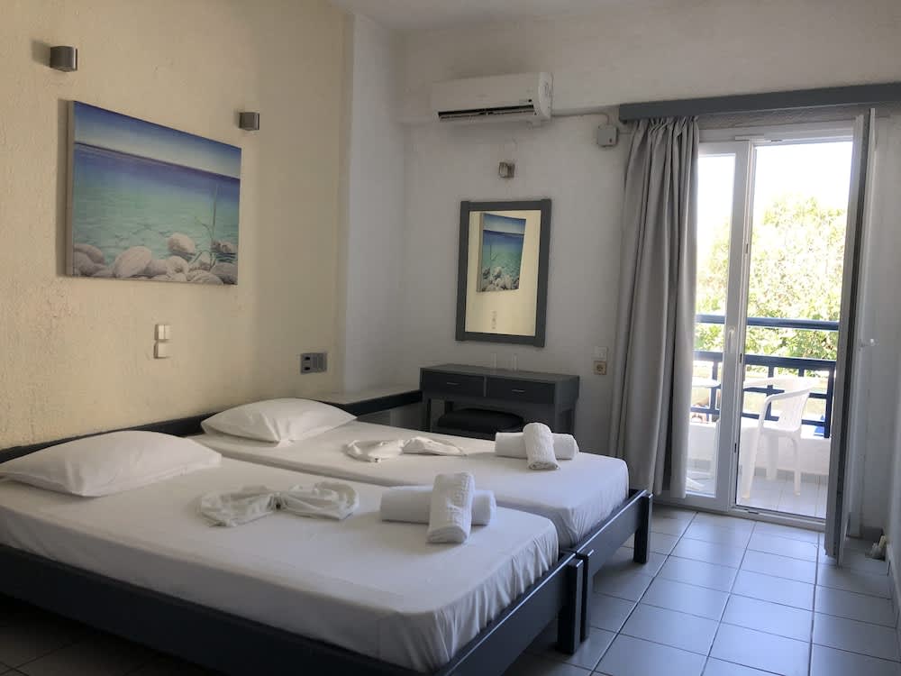 Agrabella Hotel - Adults Only 4