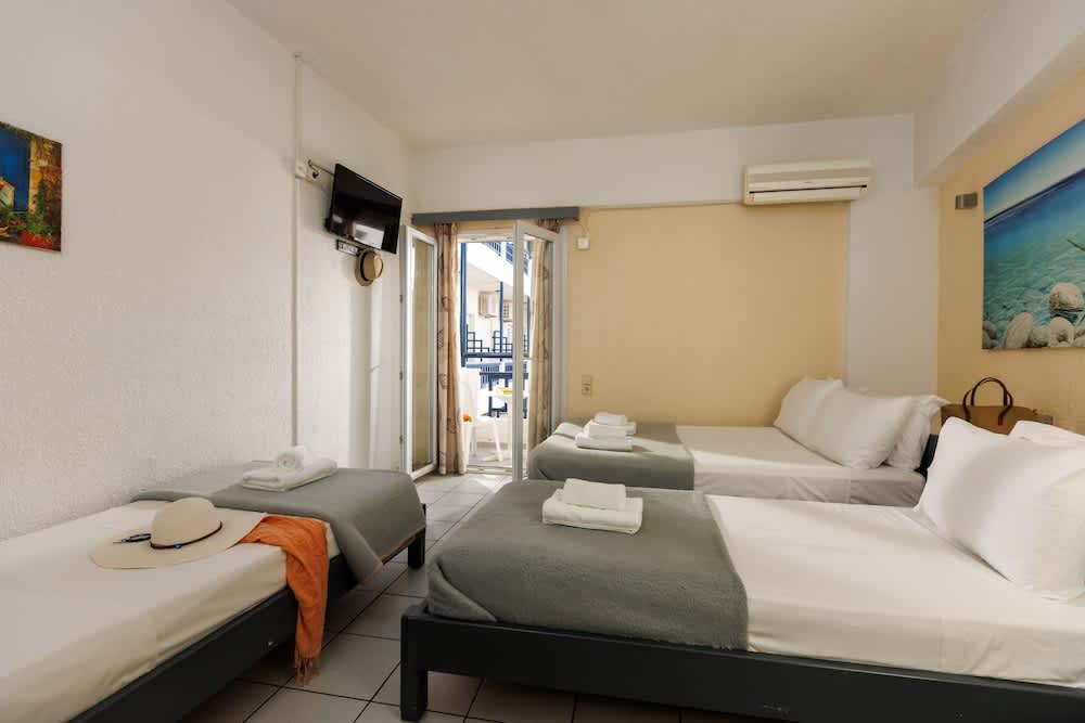 Agrabella Hotel - Adults Only 5