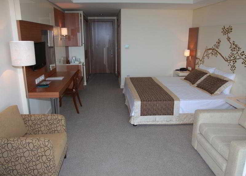 Venosa Beach Resort & Spa 5