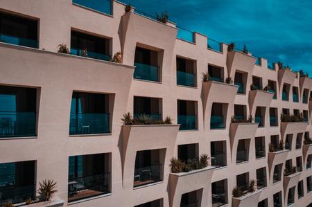 Royal-G Deluxe Hotel 3