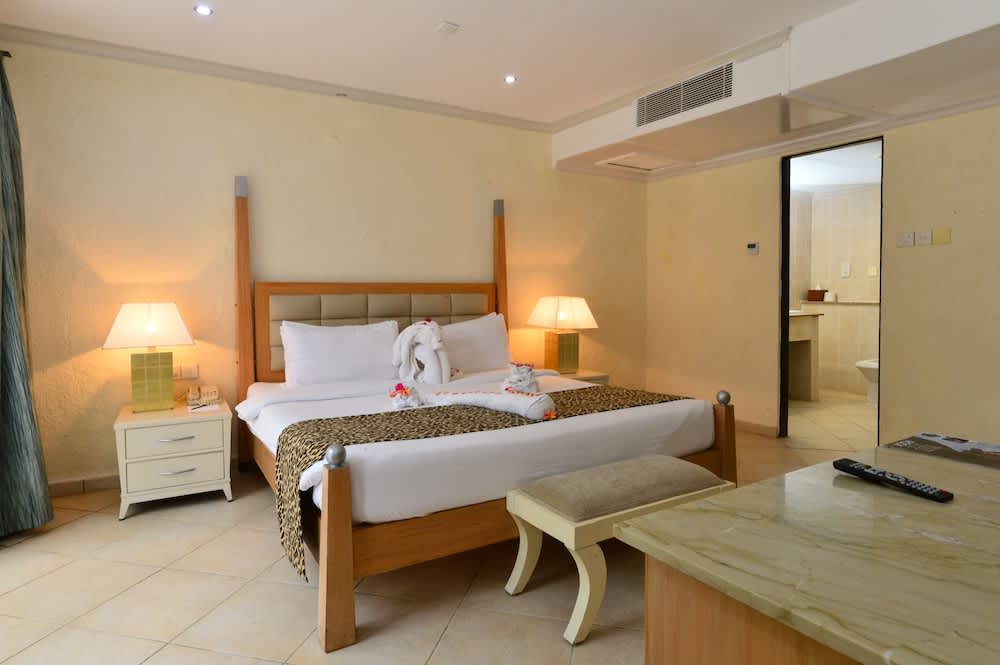 Diani Reef Beach Resort & Spa - Your Beachfront Bliss Awaits 4