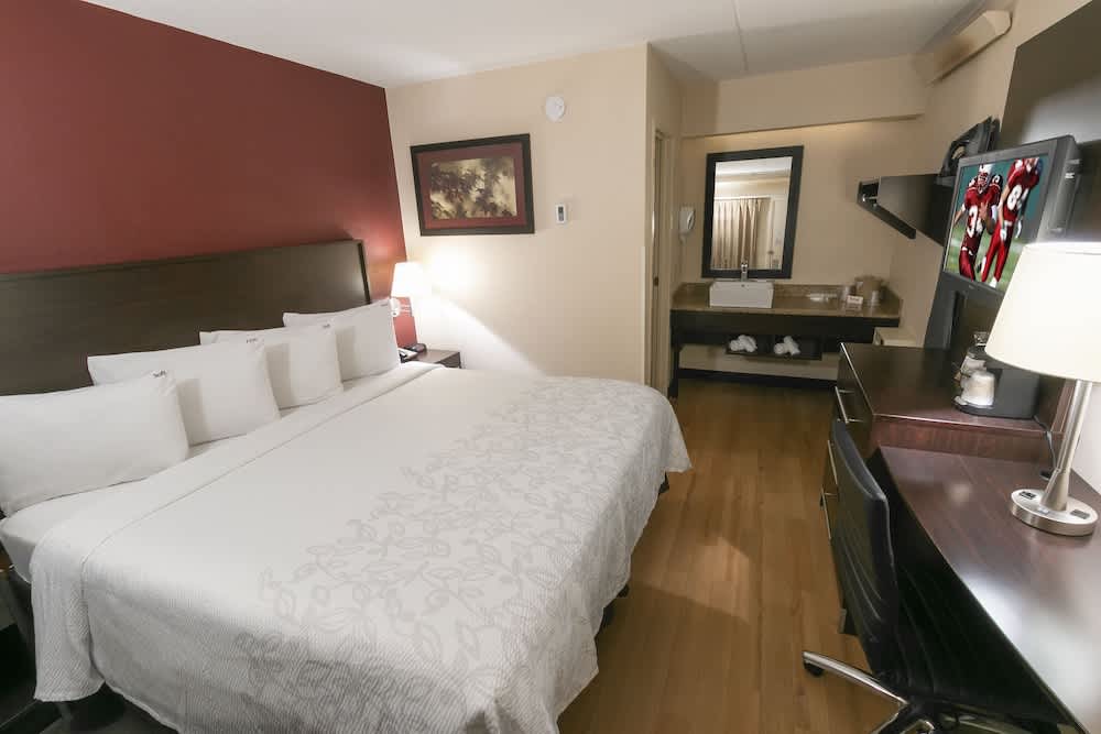 Red Roof Inn PLUS+ Secaucus - Meadowlands 5