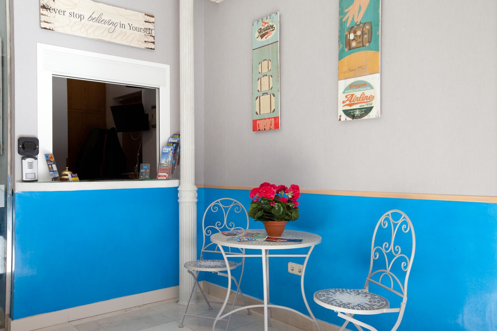 Hostal Montaloya 3