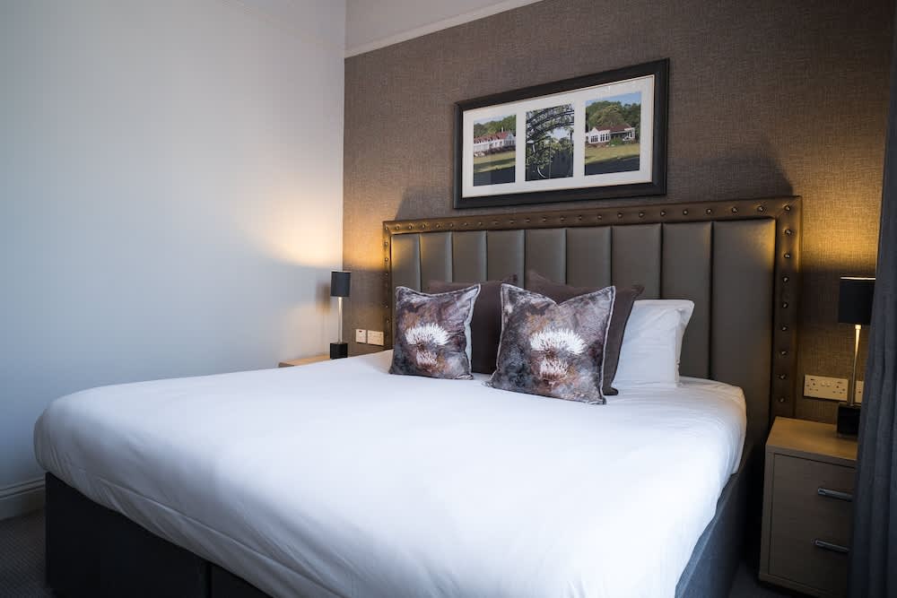 Number 10 Hotel 4