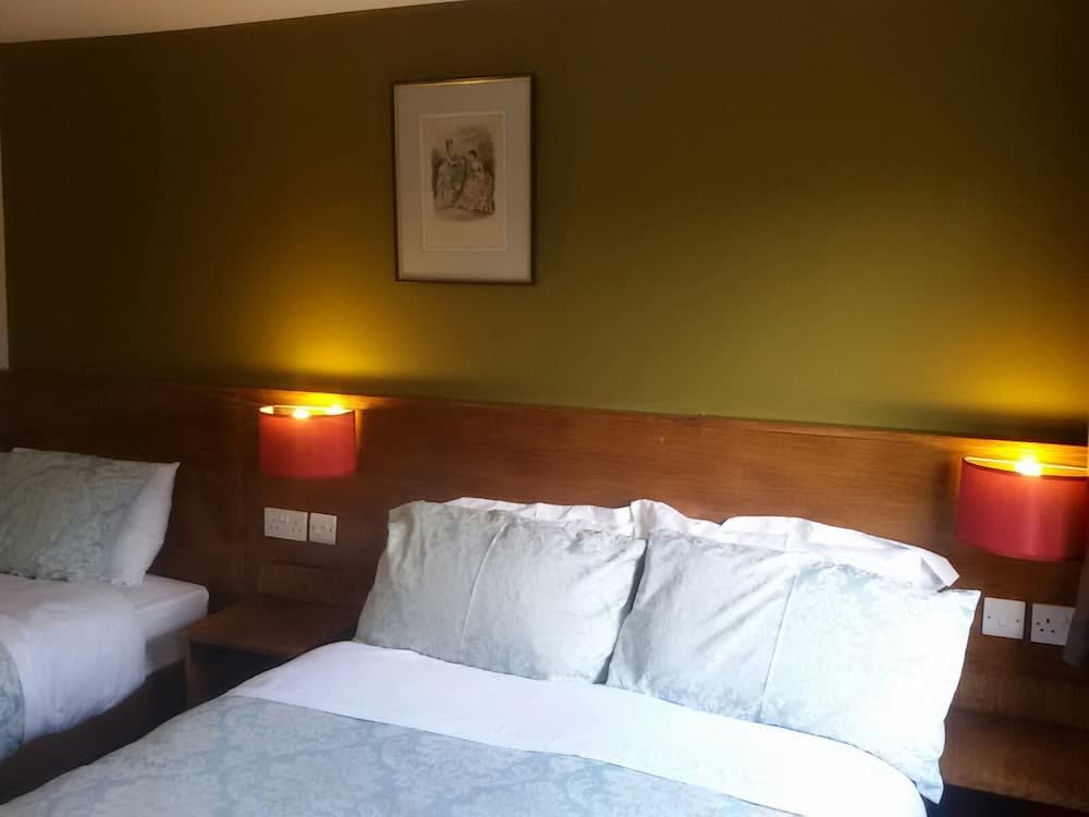 Crosshill House 4