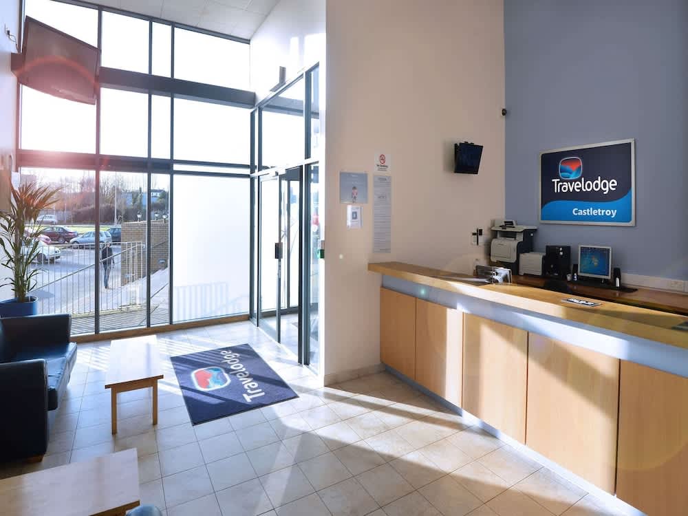 Travelodge Limerick Castletroy 5