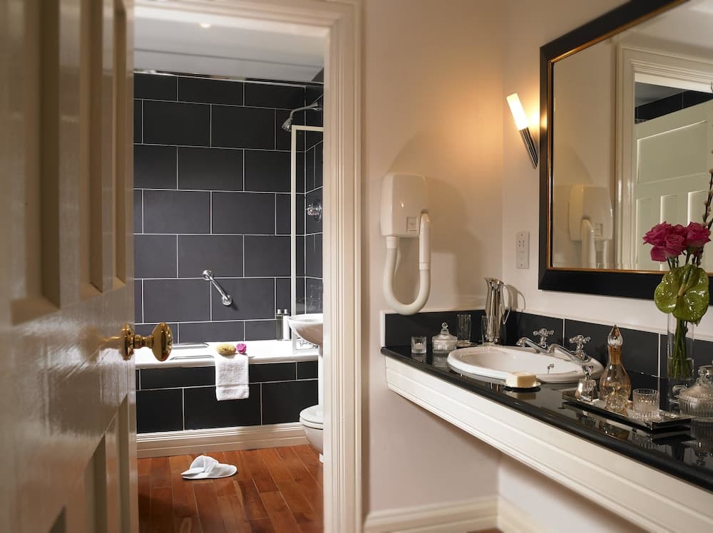 The Dunraven, Adare 4