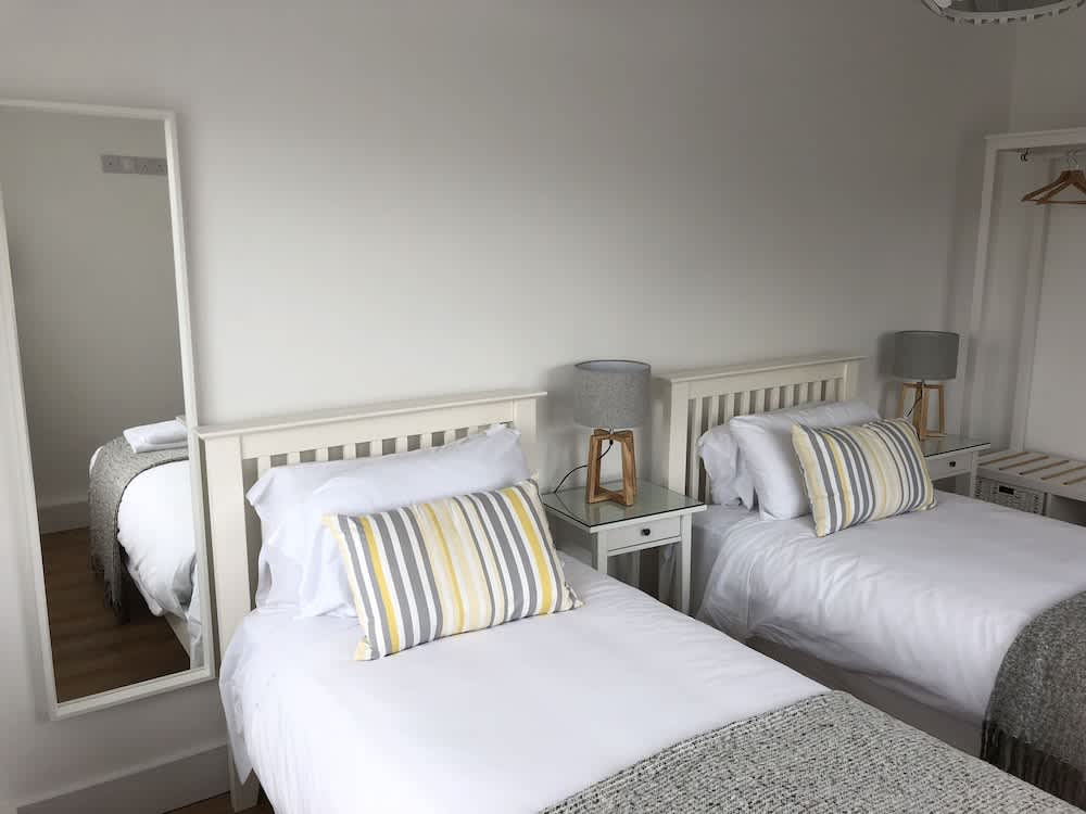 The Eyre Square Townhouse 4
