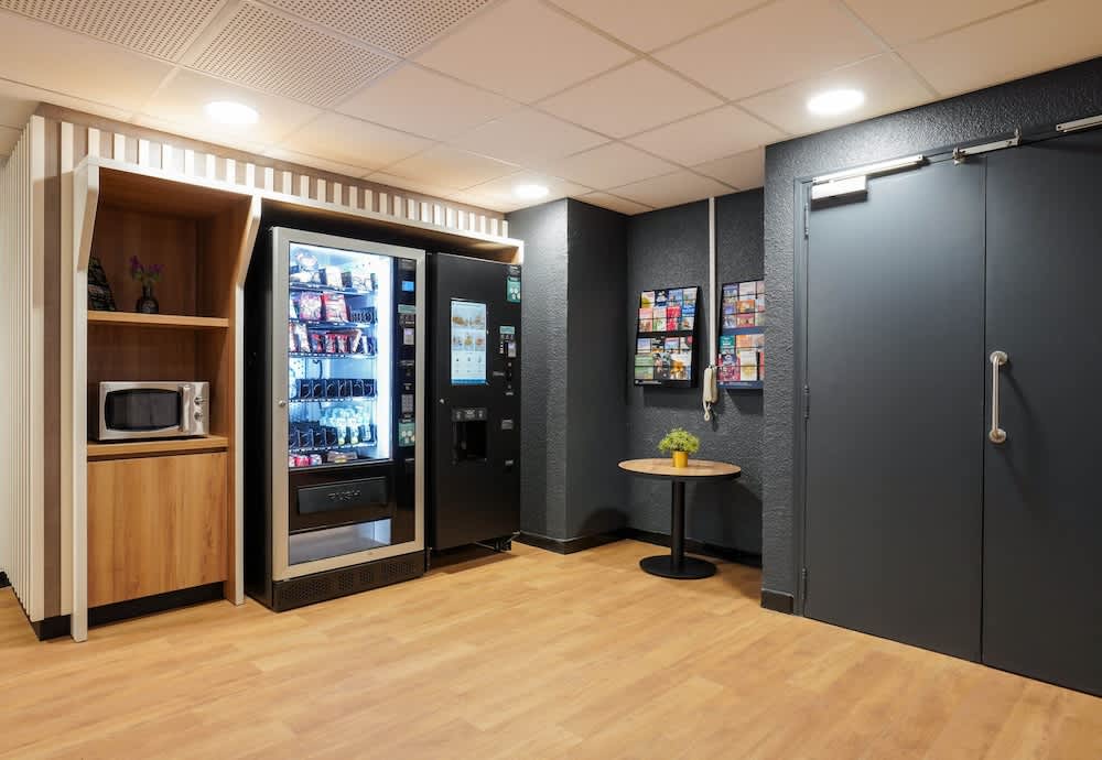 B&B HOTEL Paris Porte de Châtillon 3