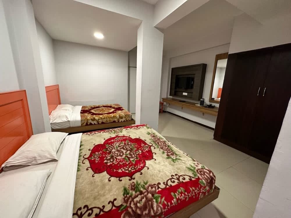 Hotel Preethi Palace 4