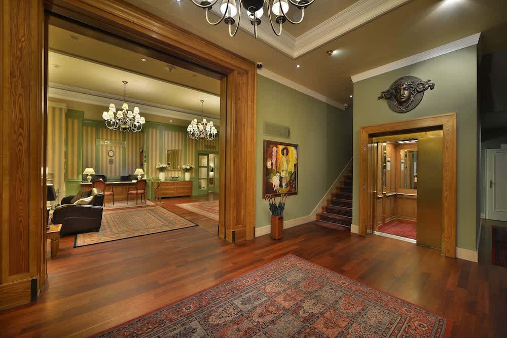 Marrol's Boutique Hotel 5