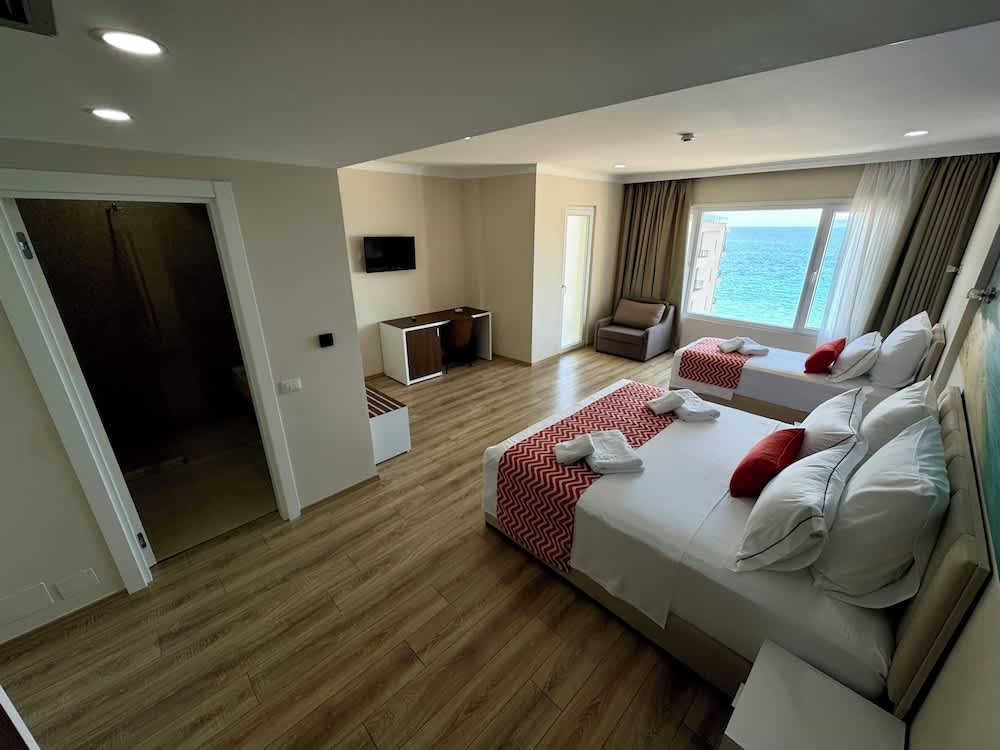Hotel Britania 4
