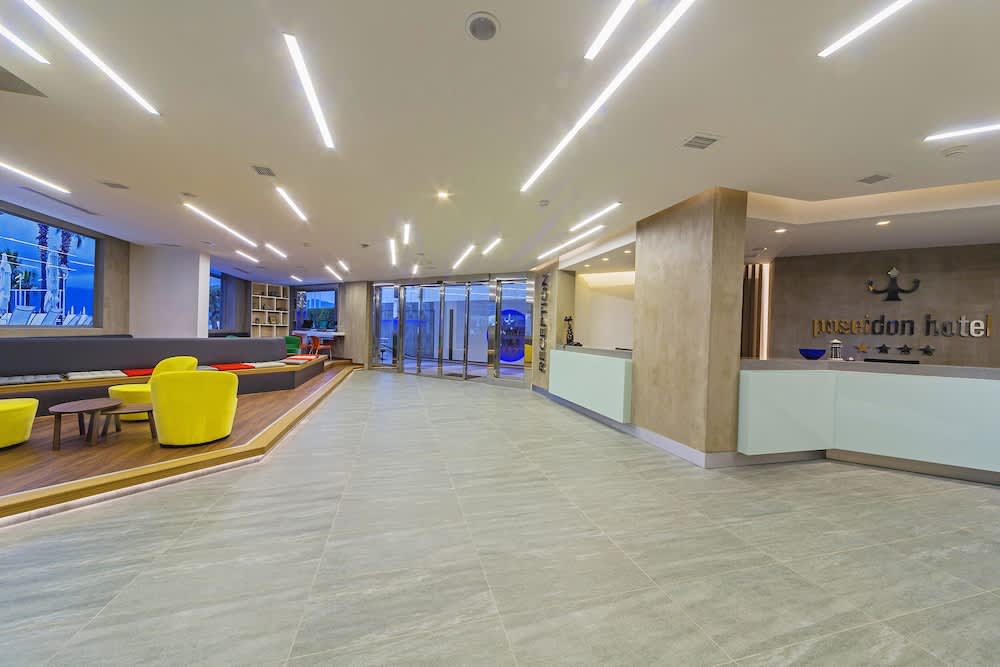 Poseidon Hotel - Adults Only 3
