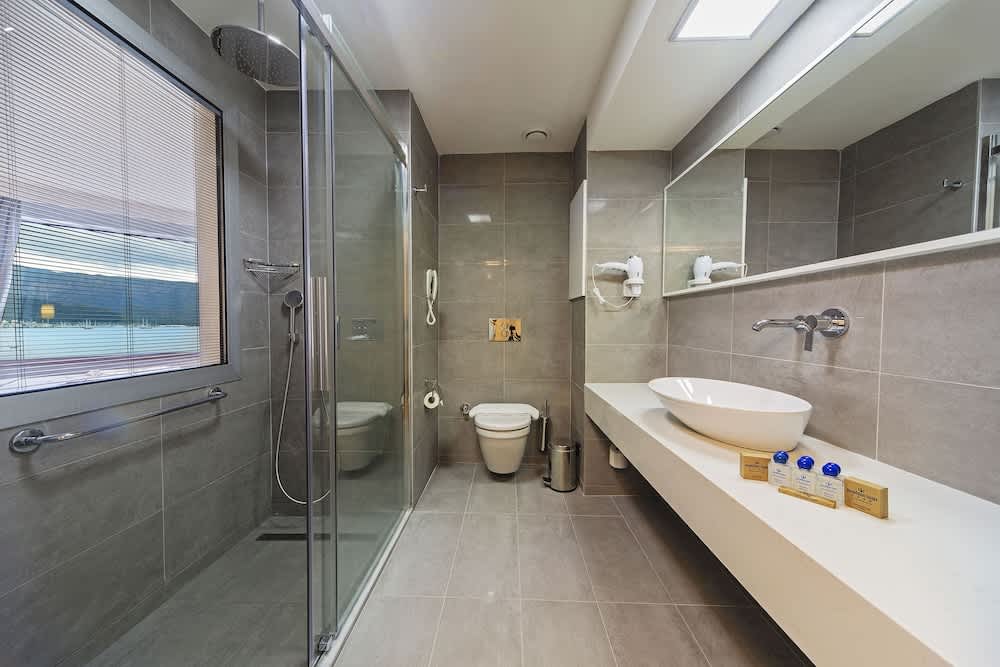 Poseidon Hotel - Adults Only 5