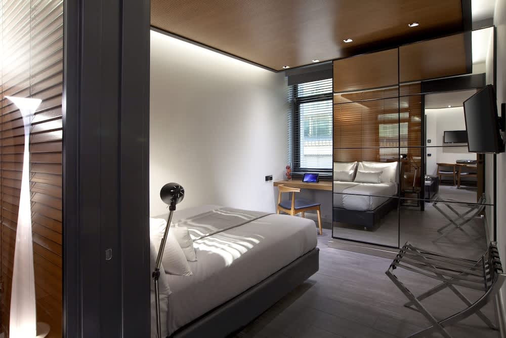 MET34 Athens 3