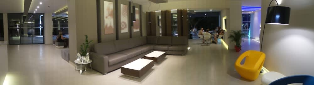 Cosmopolitan Hotel 4