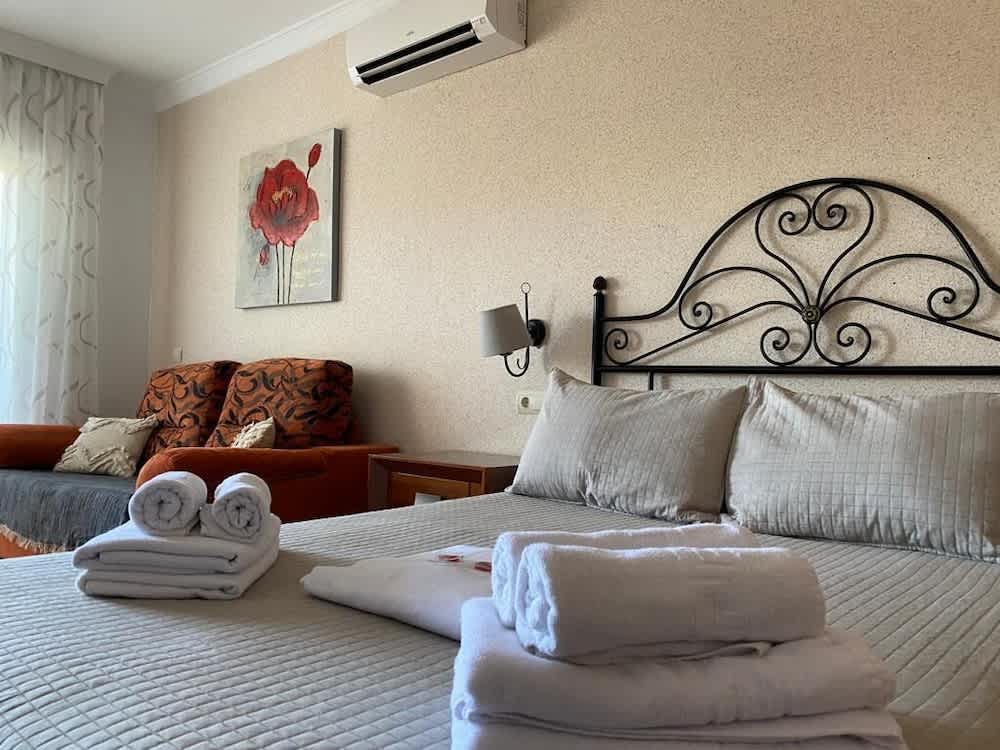 Apartamentos Benal Beach Group 3