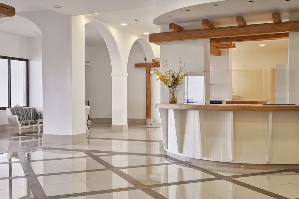 Epsilon Hotel Apartments 4