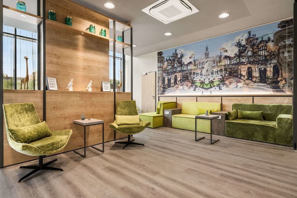 Super 8 by Wyndham Dresden 3