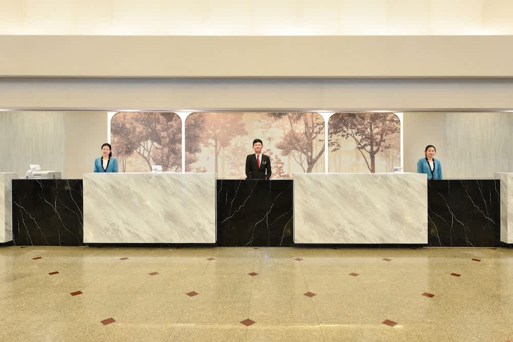 Twin Towers Hotel 3
