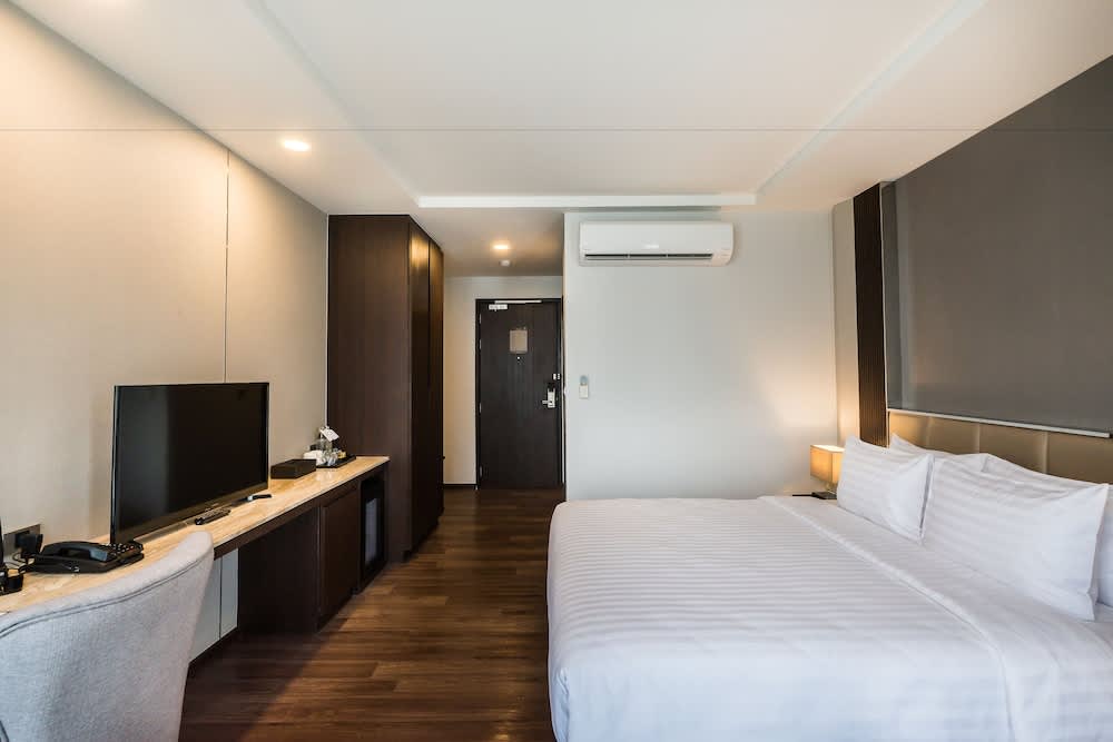 SureStay Plus Hotel by Best Western Sukhumvit 2 3