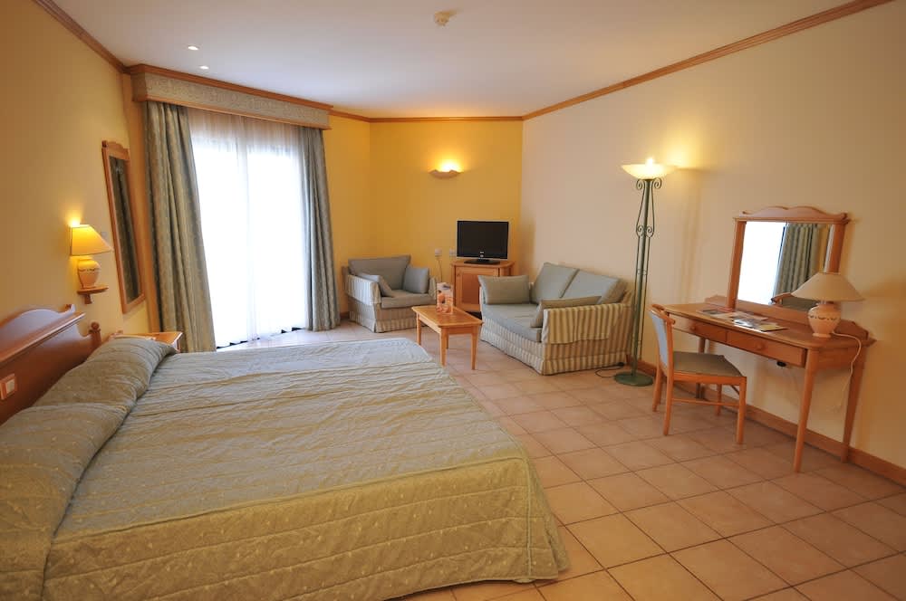 Grand Hotel Gozo 4