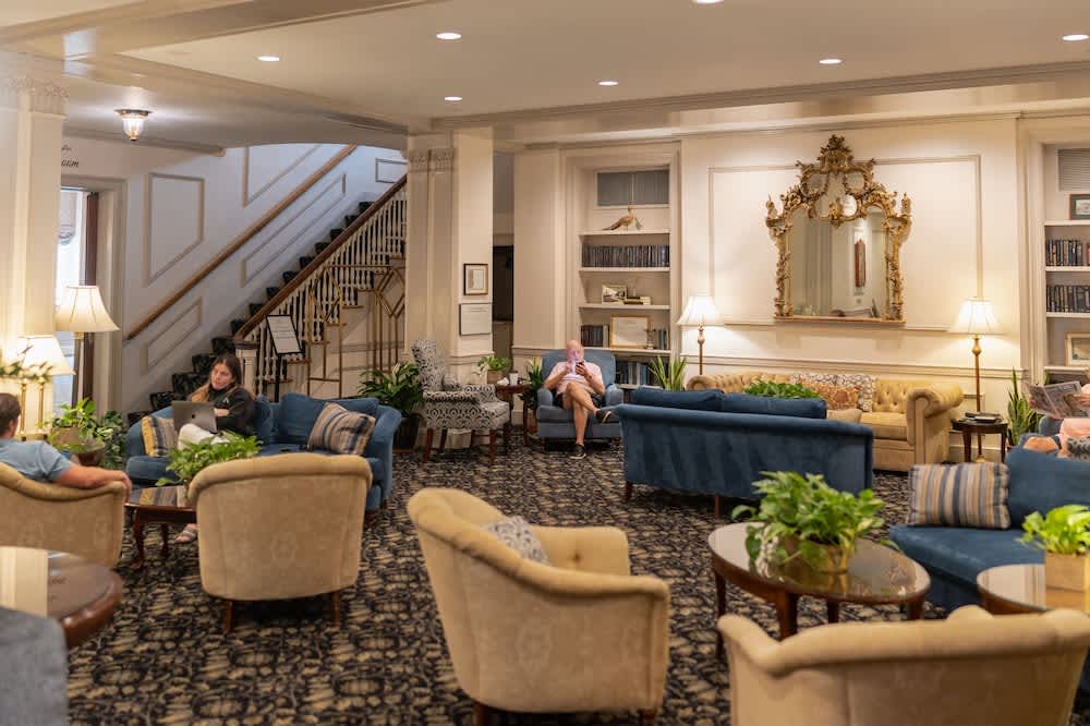 Hawthorne Hotel 4