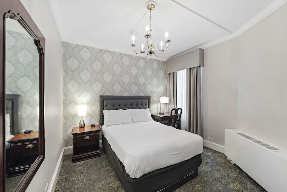 Hawthorne Hotel 5