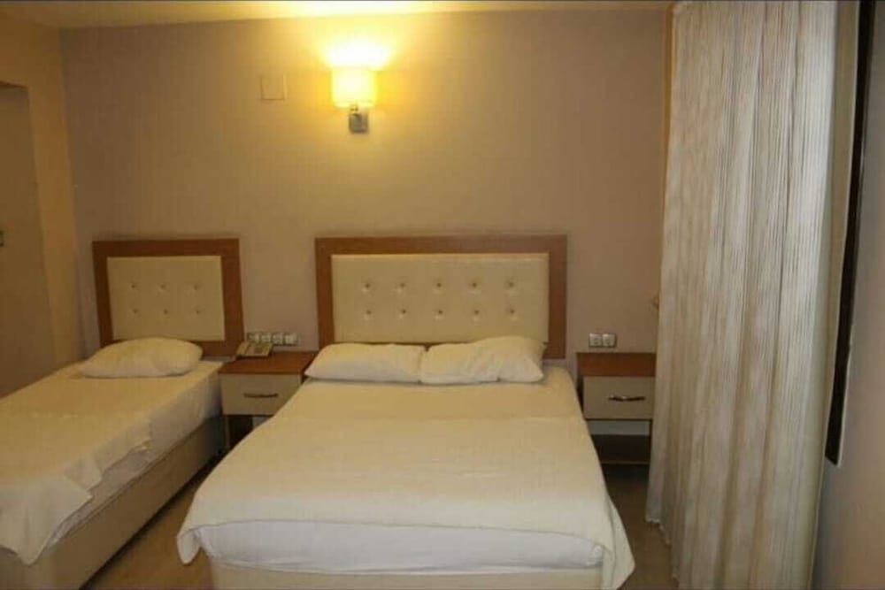 Şato Otel 4