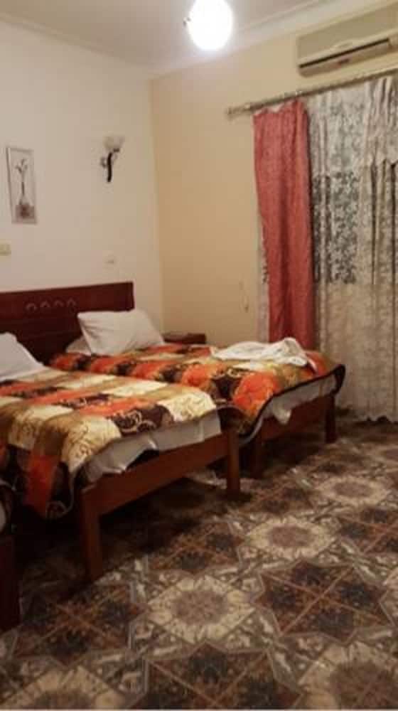 Hotel ADGHIR 5