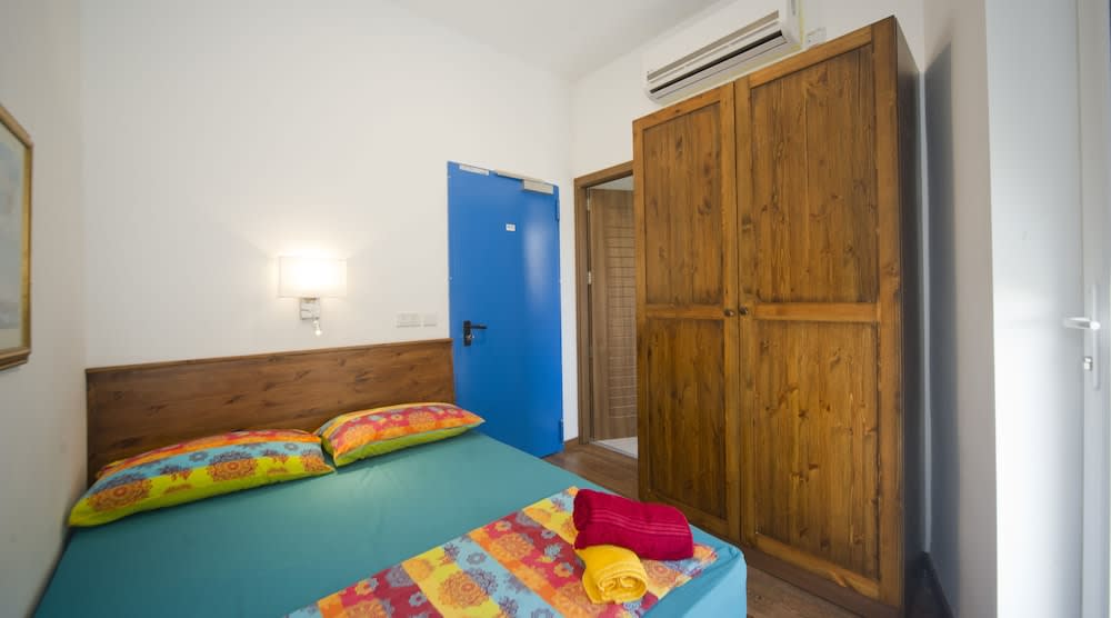 Marco Polo Party Hostel 4