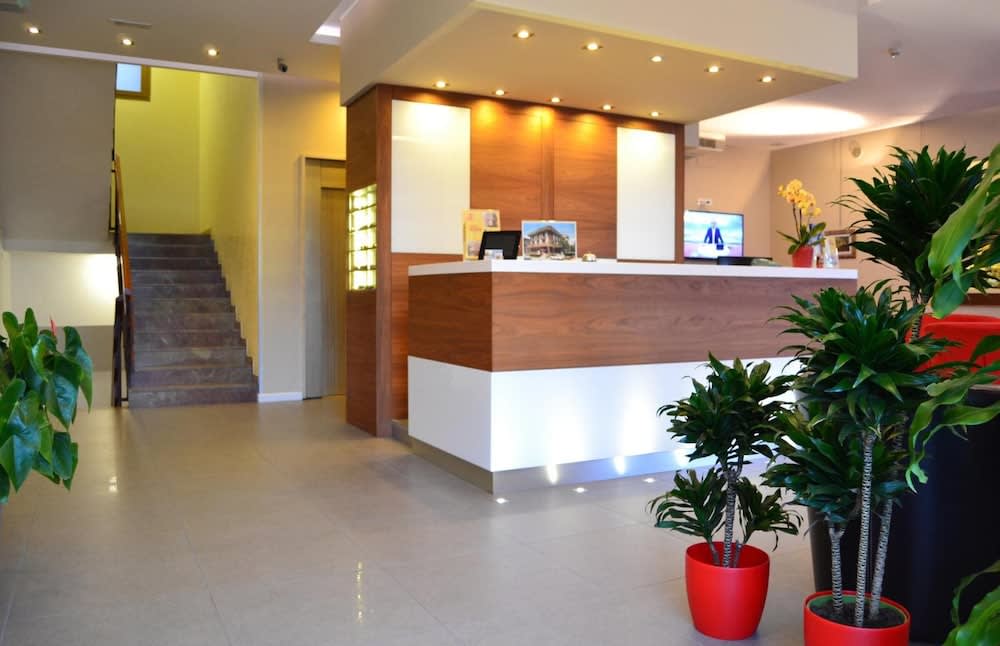 Hotel Midi 4
