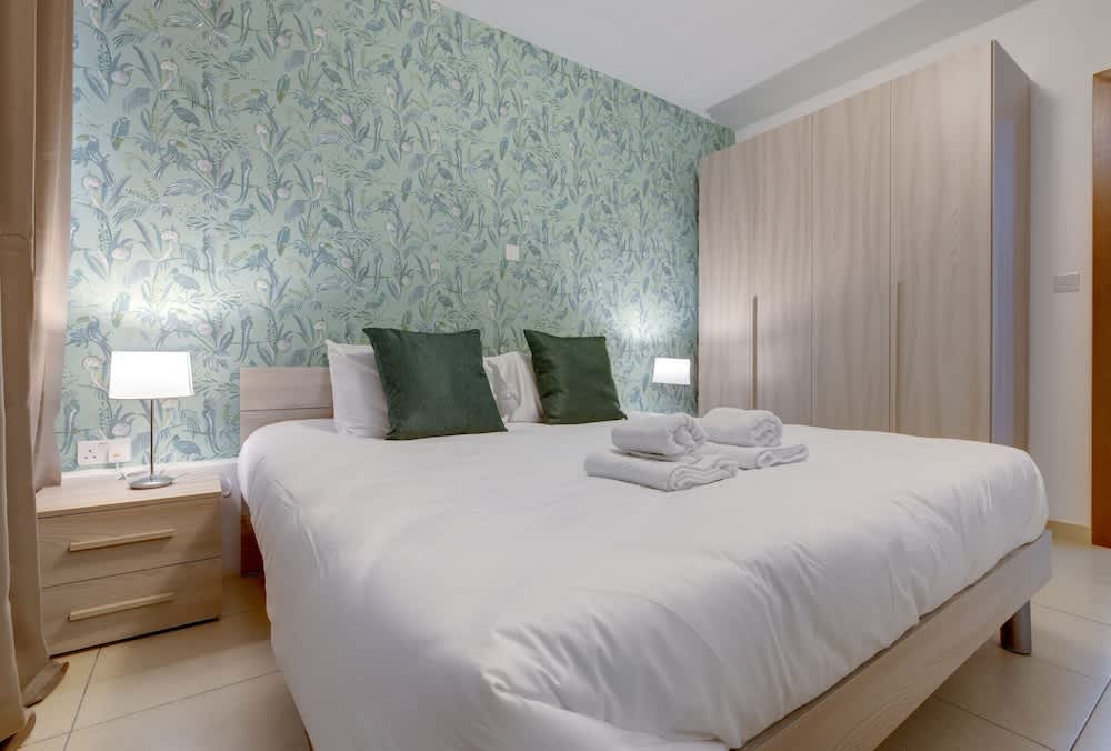 Sliema Tigne Suites 4
