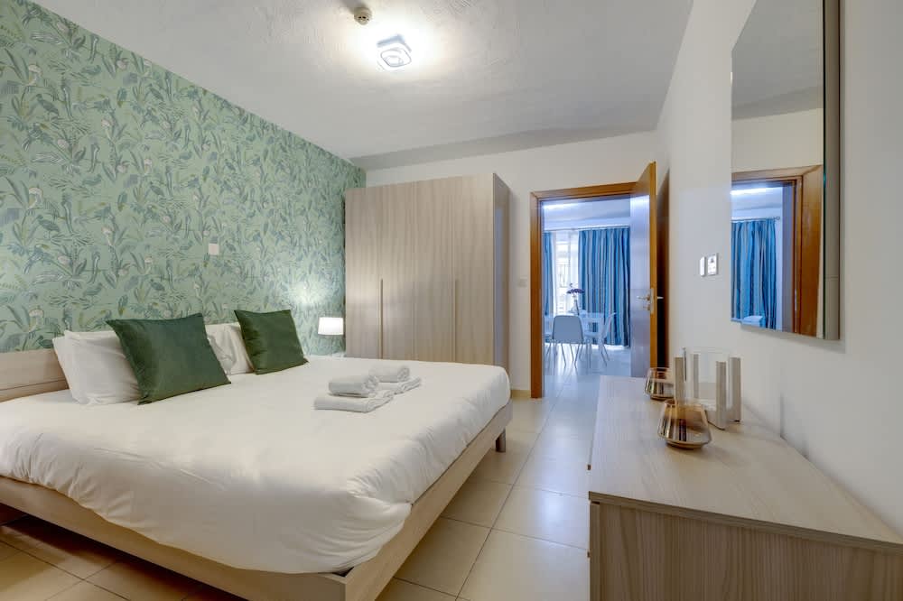Sliema Tigne Suites 3
