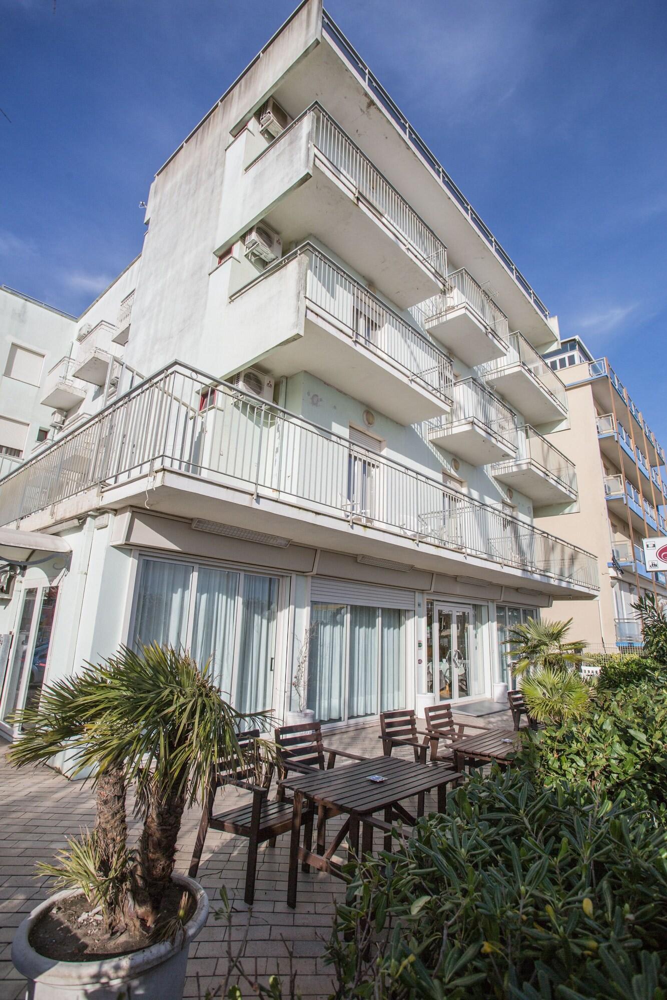 Hotel B&B Nizza Riccione 5