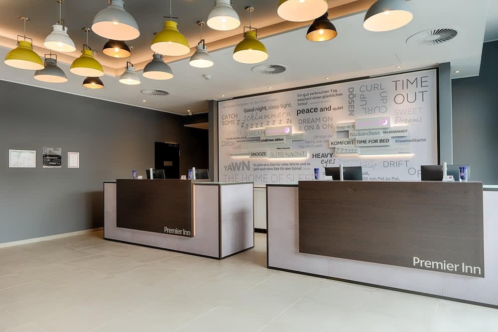 Premier Inn Hamburg City Klostertor 4
